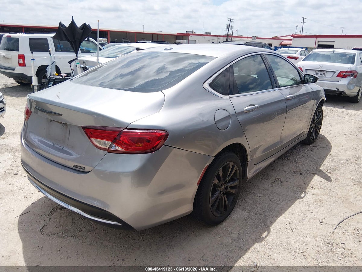 2016 CHRYSLER 200 LIMITED — снимка 4
