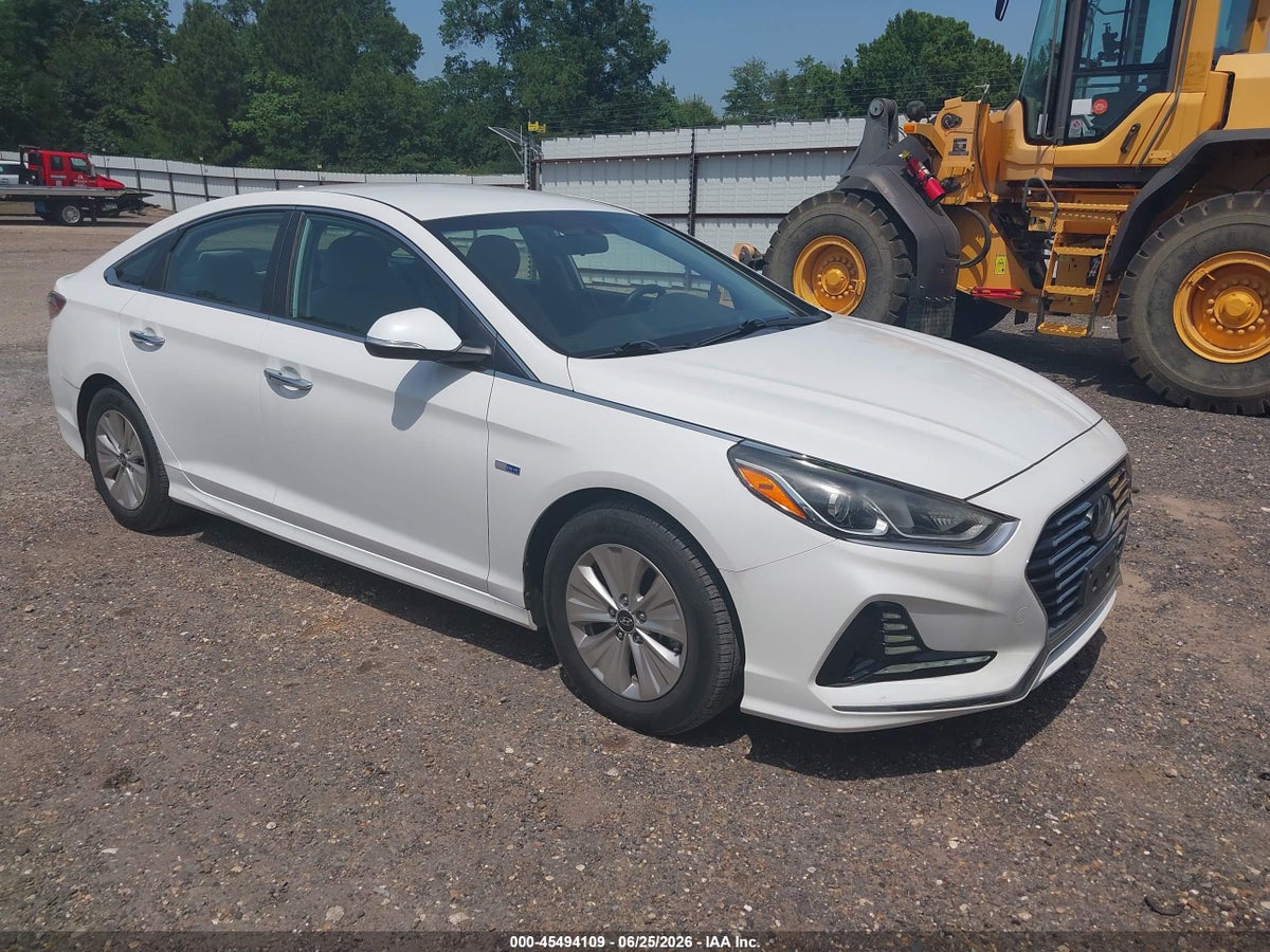 2018 HYUNDAI SONATA HYBRID SE