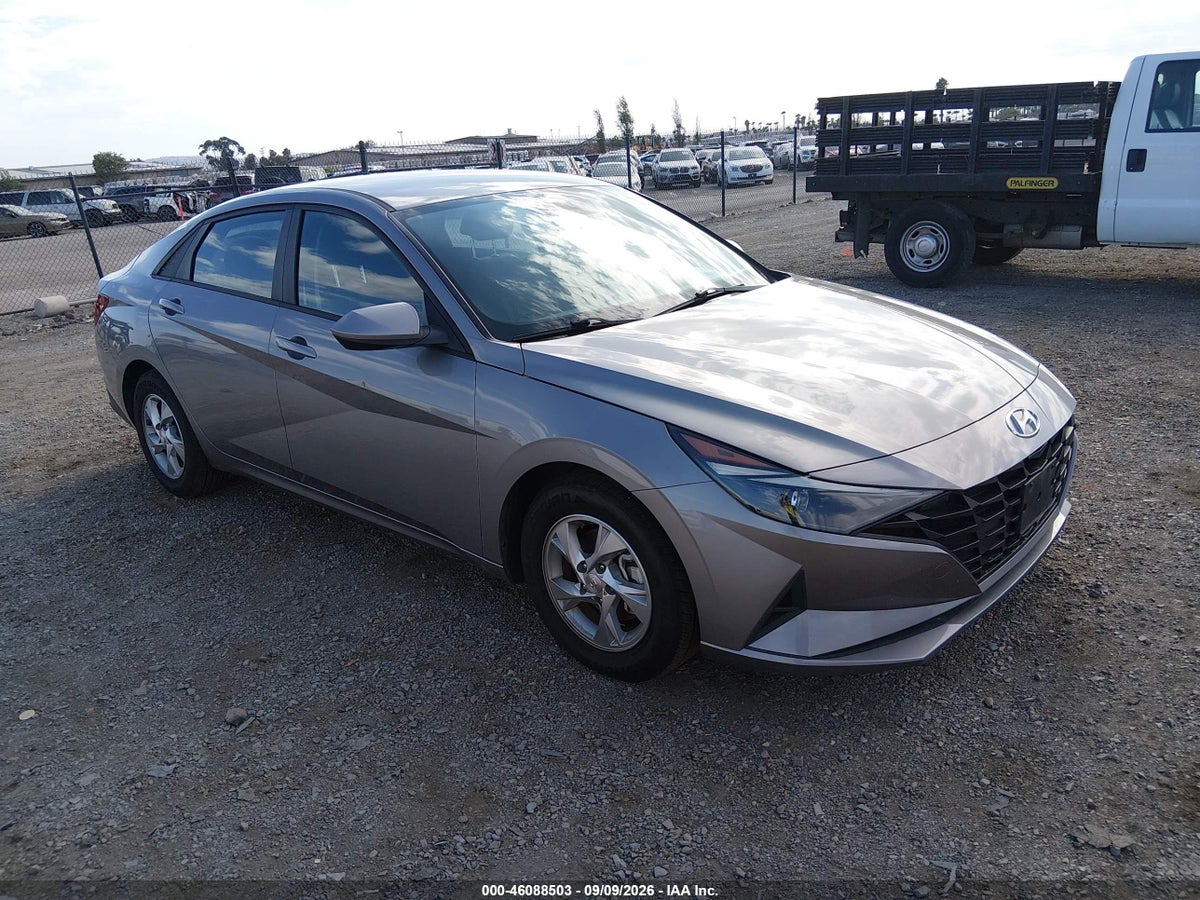 2023 HYUNDAI ELANTRA SE