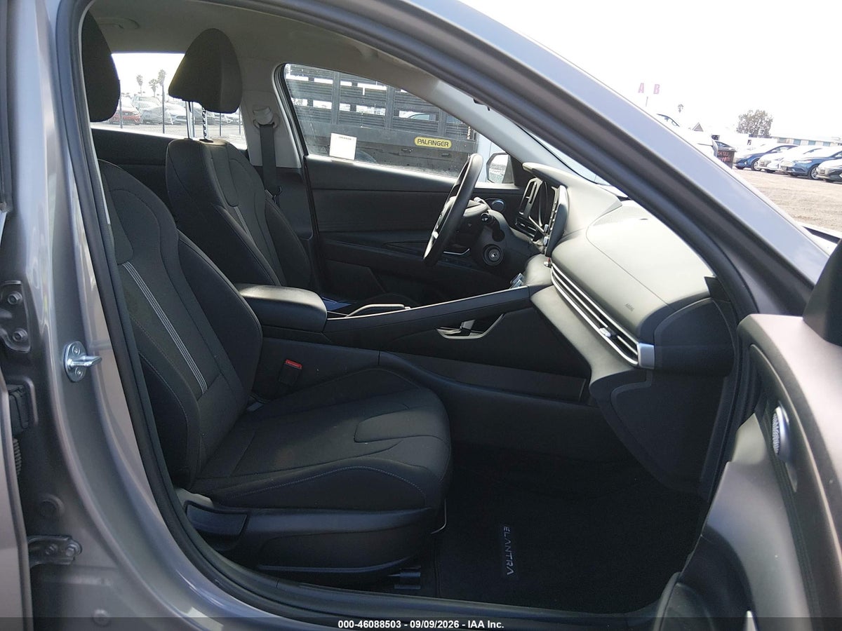 2023 HYUNDAI ELANTRA SE — снимка 5