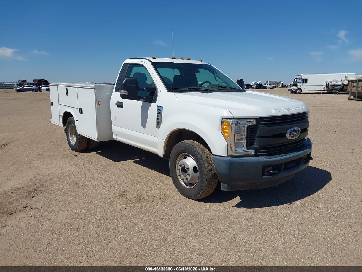 2017 FORD F-350 CHASSIS XL