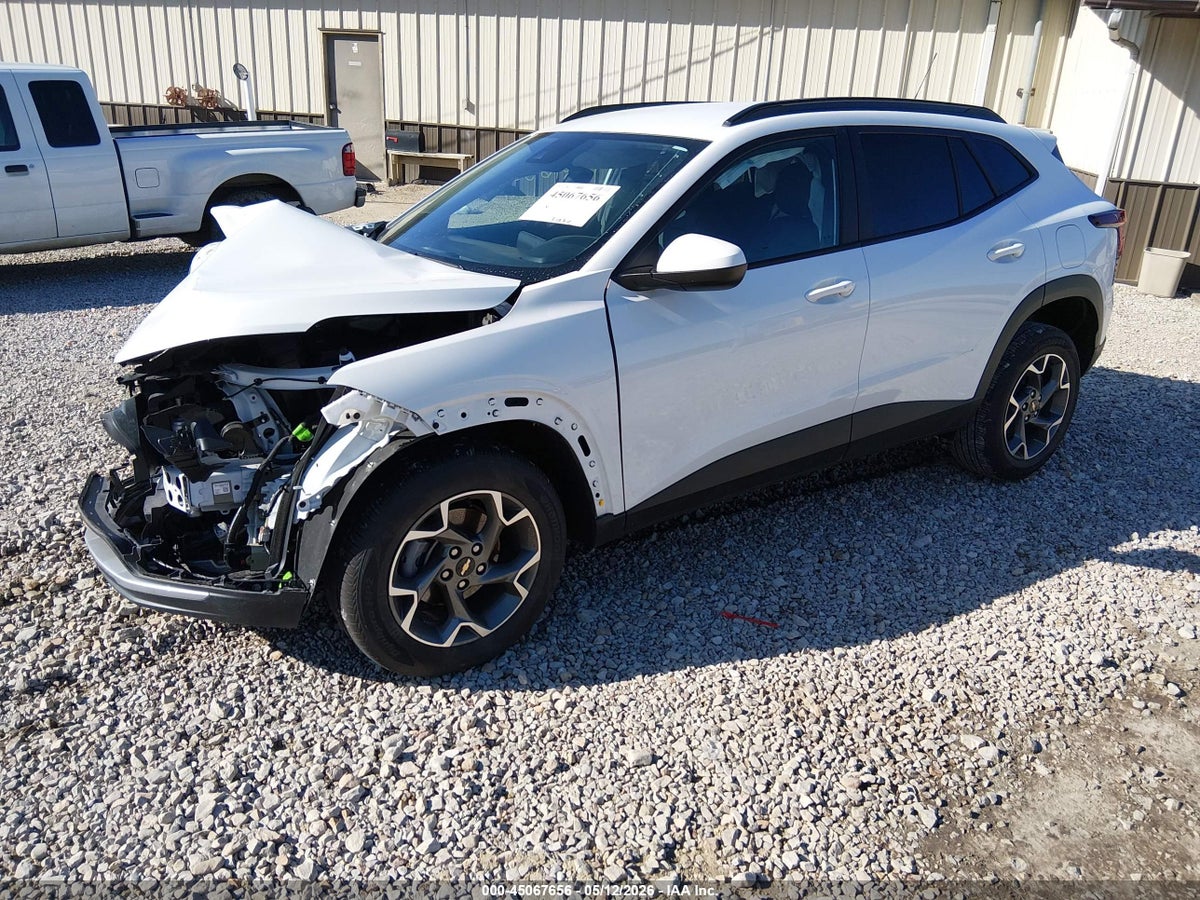 2025 CHEVROLET TRAX FWD LT — снимка 2