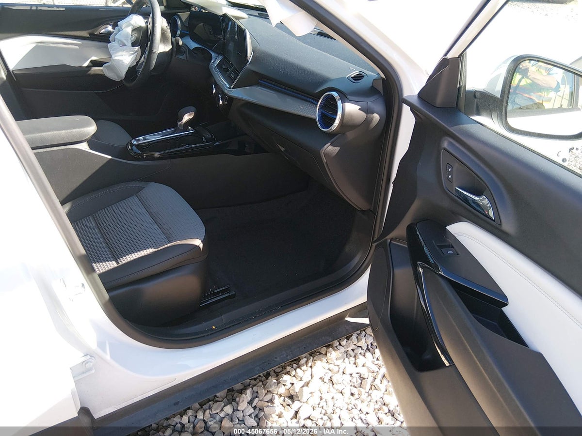 2025 CHEVROLET TRAX FWD LT — снимка 5