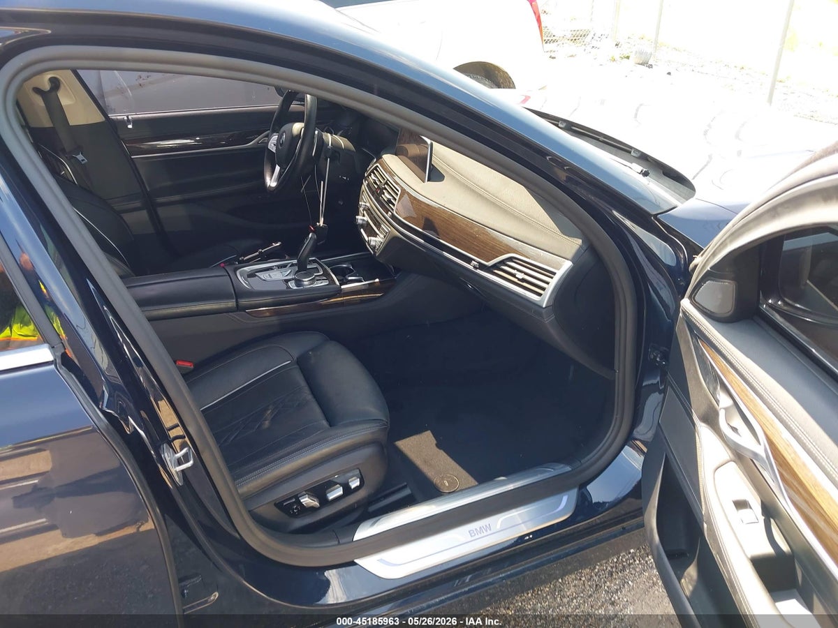 2020 BMW 740I — снимка 5