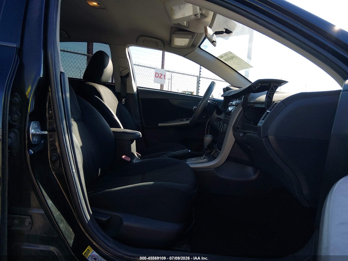2011 TOYOTA COROLLA S — снимка 5