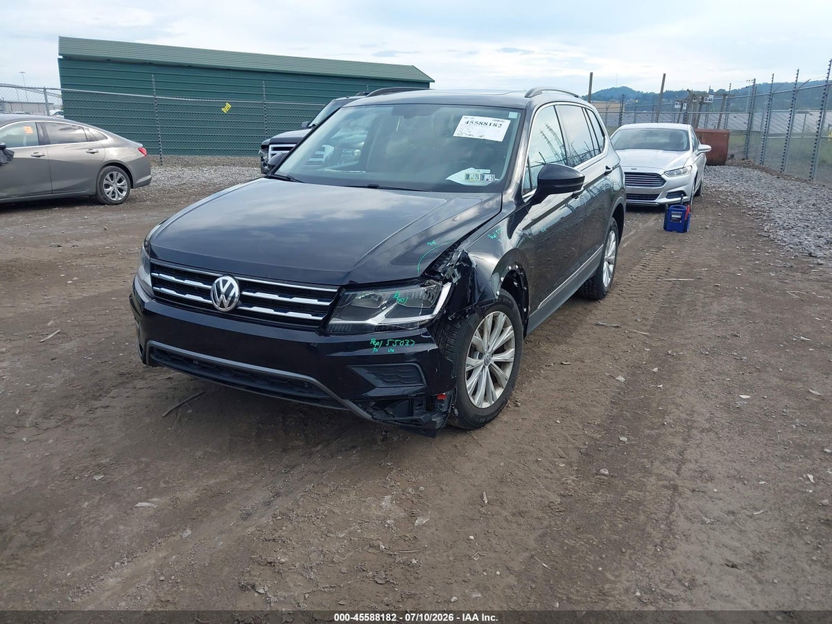 2018 VOLKSWAGEN TIGUAN 2.0T SE/2.0T SEL — снимка 2