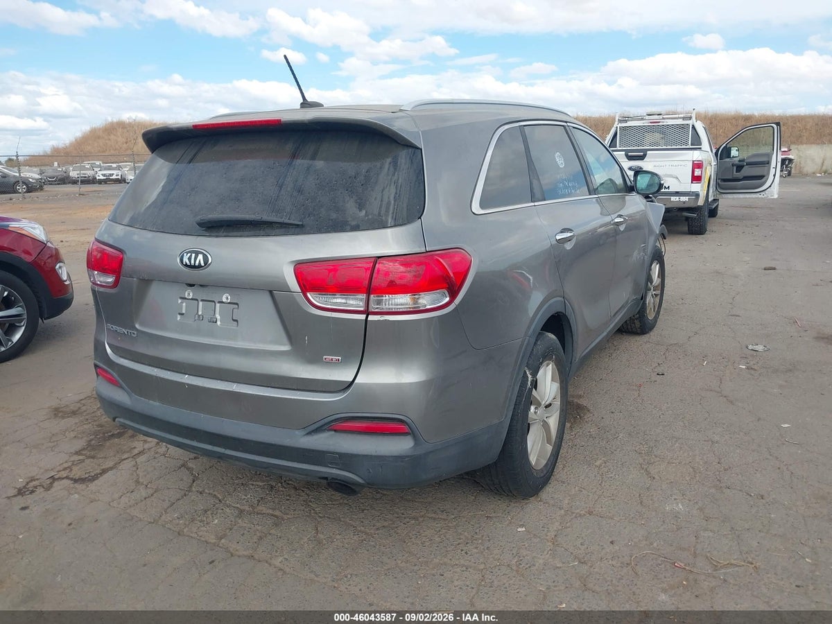 2017 KIA SORENTO 2.4L LX — снимка 4