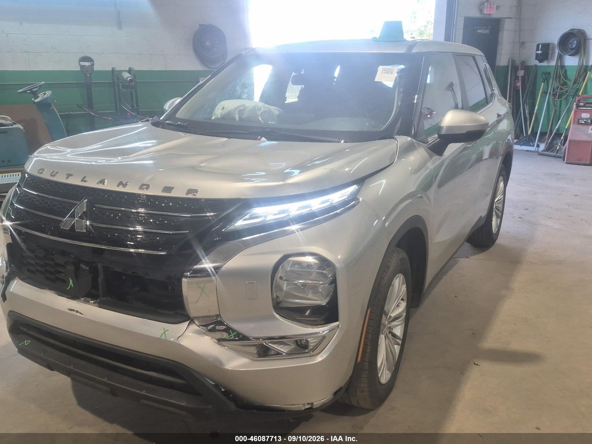 2024 MITSUBISHI OUTLANDER ES 2.5 S-AWC — снимка 2
