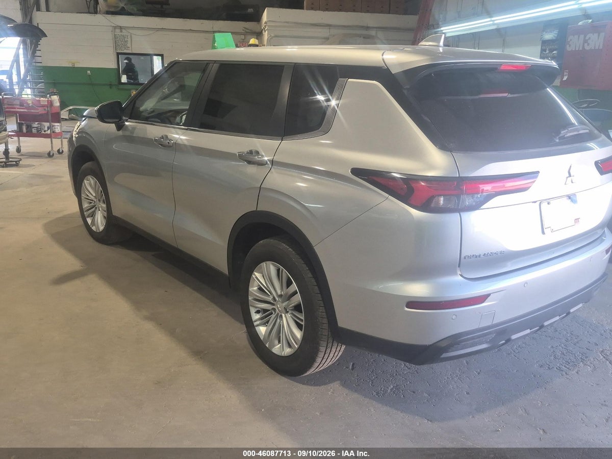 2024 MITSUBISHI OUTLANDER ES 2.5 S-AWC — снимка 3