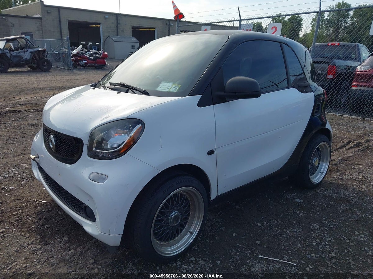 2016 SMART FORTWO PASSION/PRIME/PROXY/PURE — photo 2