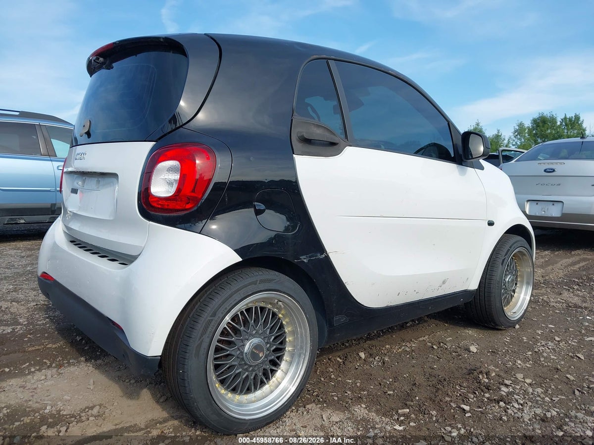 2016 SMART FORTWO PASSION/PRIME/PROXY/PURE — photo 4