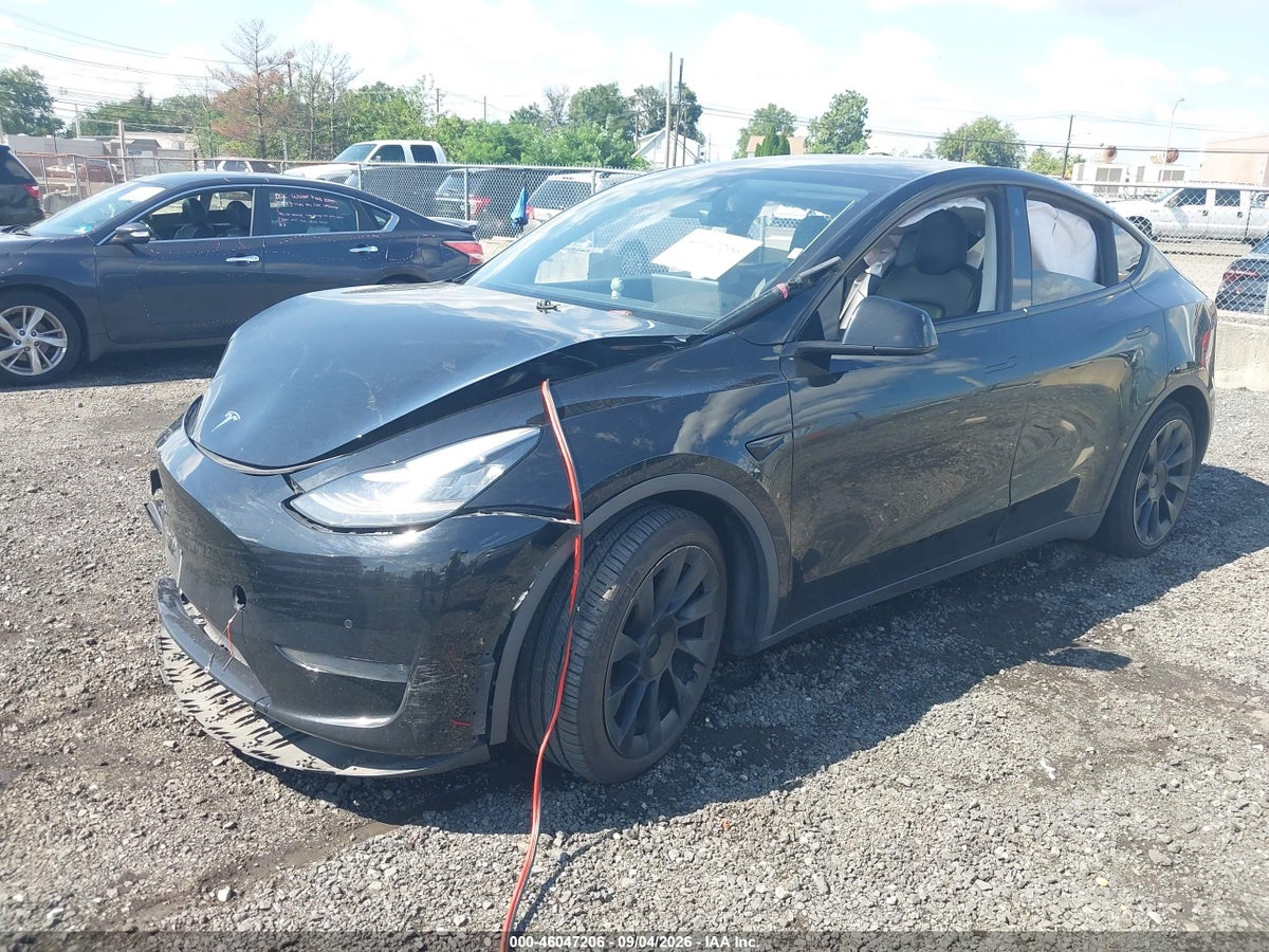 2021 TESLA MODEL Y LONG RANGE DUAL MOTOR ALL-WHEEL DRIVE — снимка 2