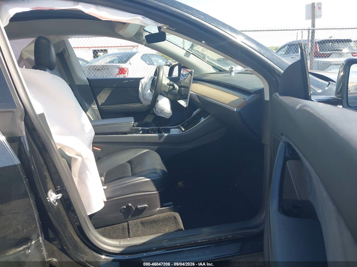 2021 TESLA MODEL Y LONG RANGE DUAL MOTOR ALL-WHEEL DRIVE — снимка 5
