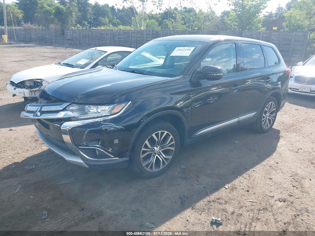 2016 MITSUBISHI OUTLANDER ES/SE/SEL — снимка 2