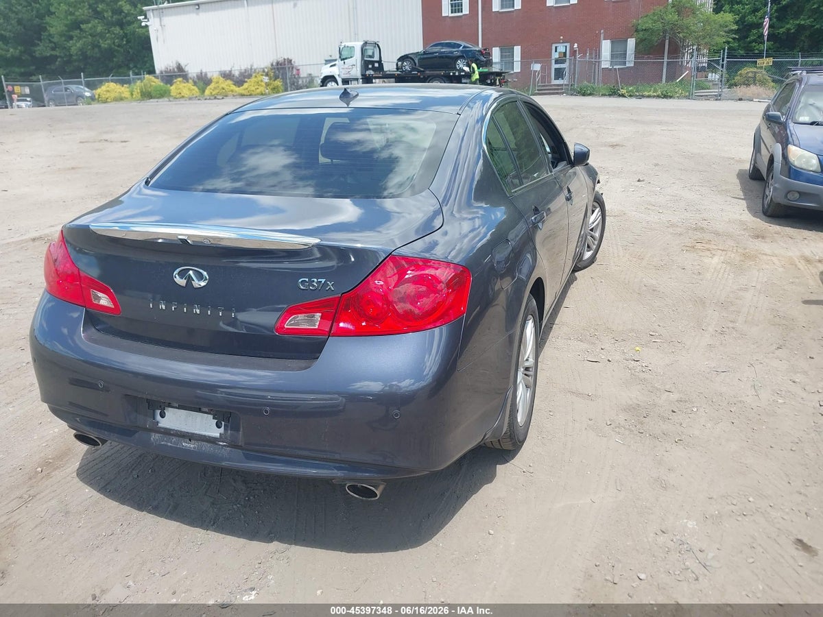 2011 INFINITI G37X — снимка 4