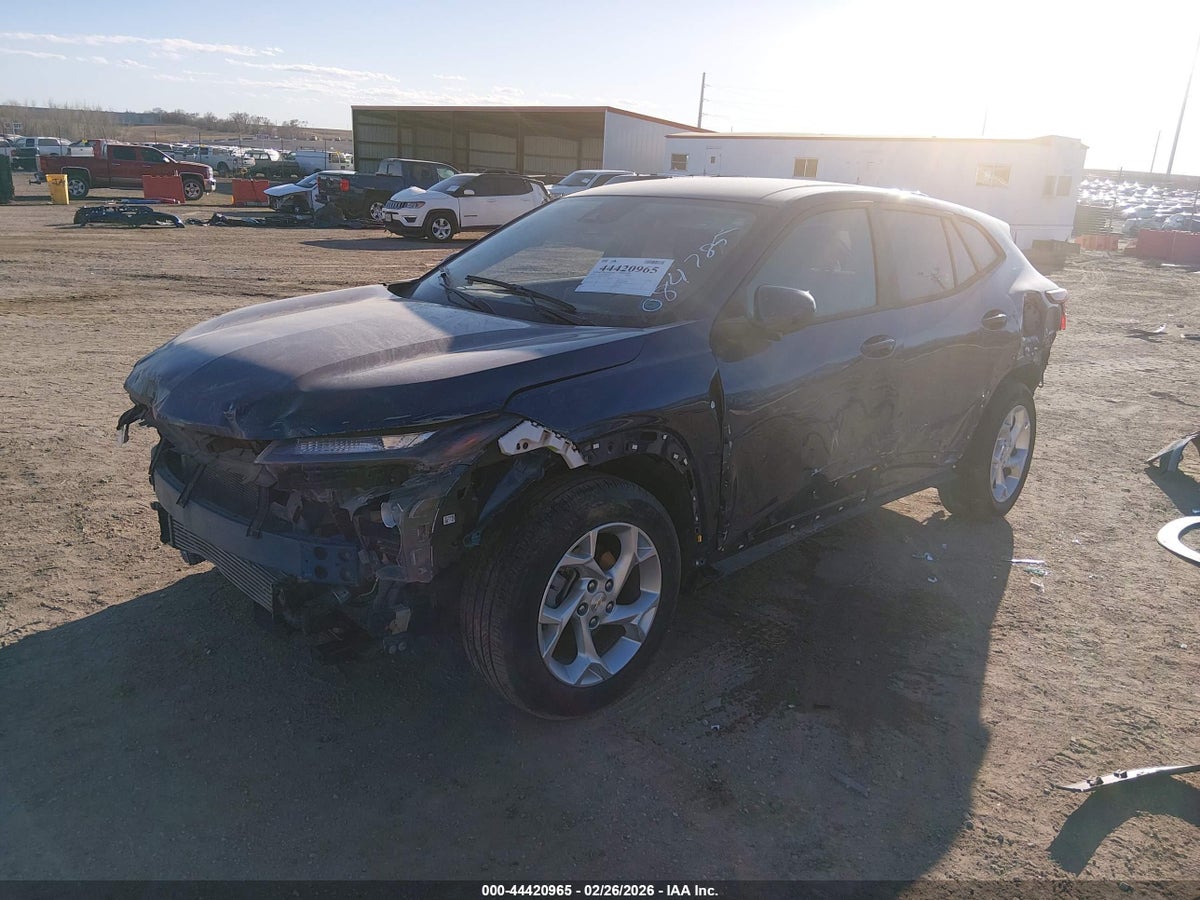 2024 CHEVROLET TRAX FWD SP — снимка 2