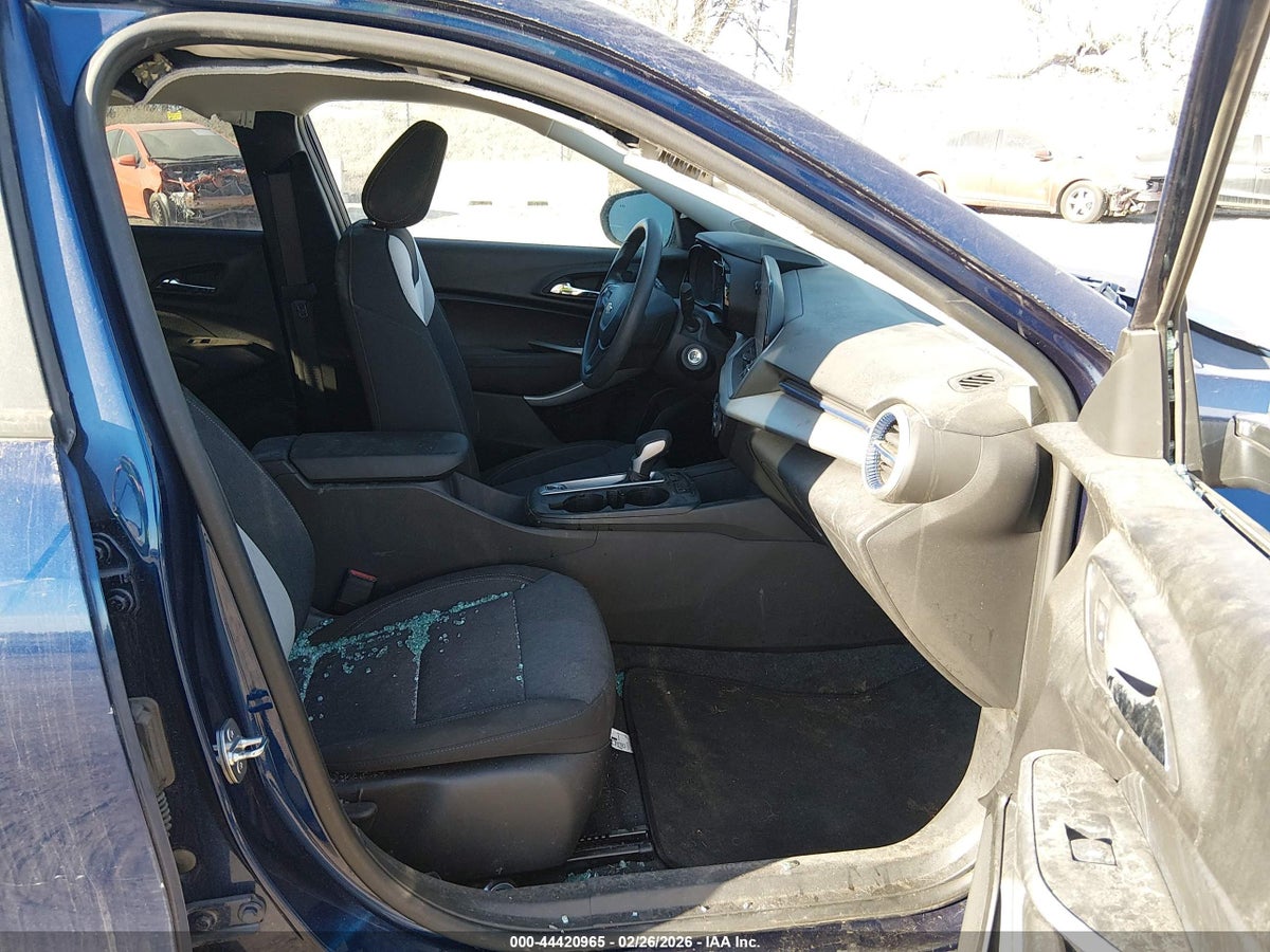 2024 CHEVROLET TRAX FWD SP — снимка 5