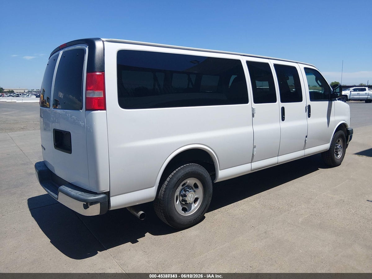 2018 CHEVROLET EXPRESS 3500 LT — снимка 4
