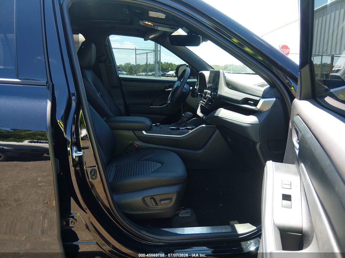 2025 TOYOTA HIGHLANDER XSE — снимка 5