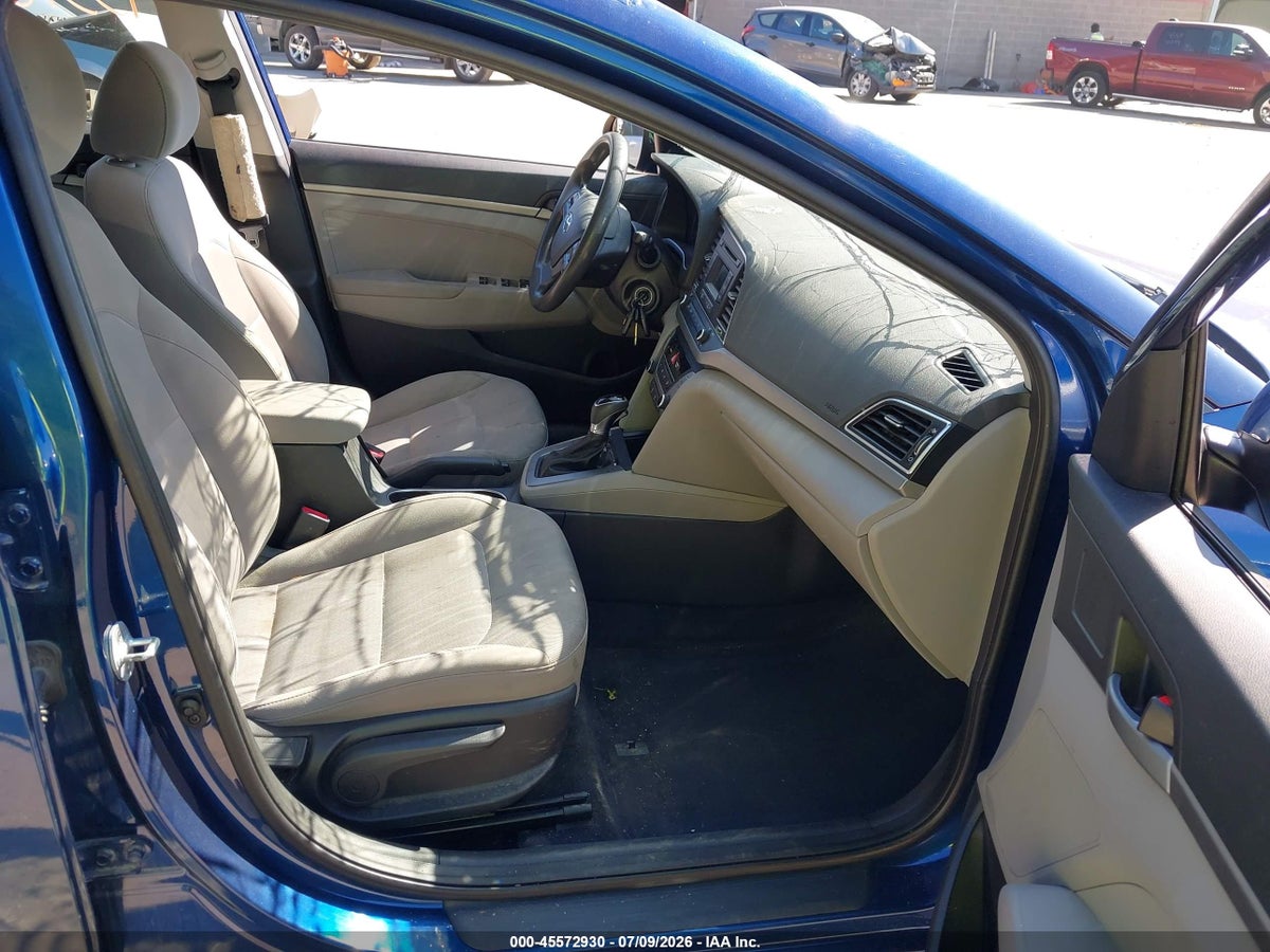 2017 HYUNDAI ELANTRA SE — снимка 5