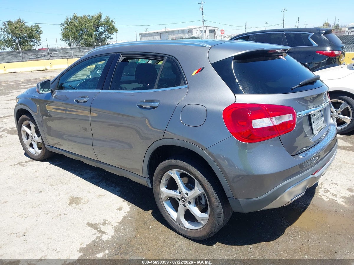 2020 MERCEDES-BENZ GLA 250 4MATIC — снимка 3