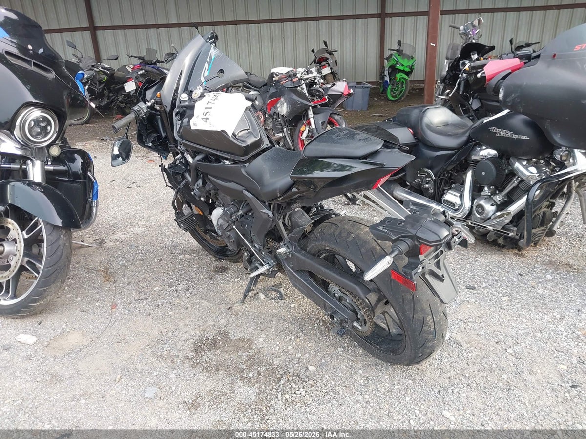 2023 YAMAHA YZFR7 — снимка 3