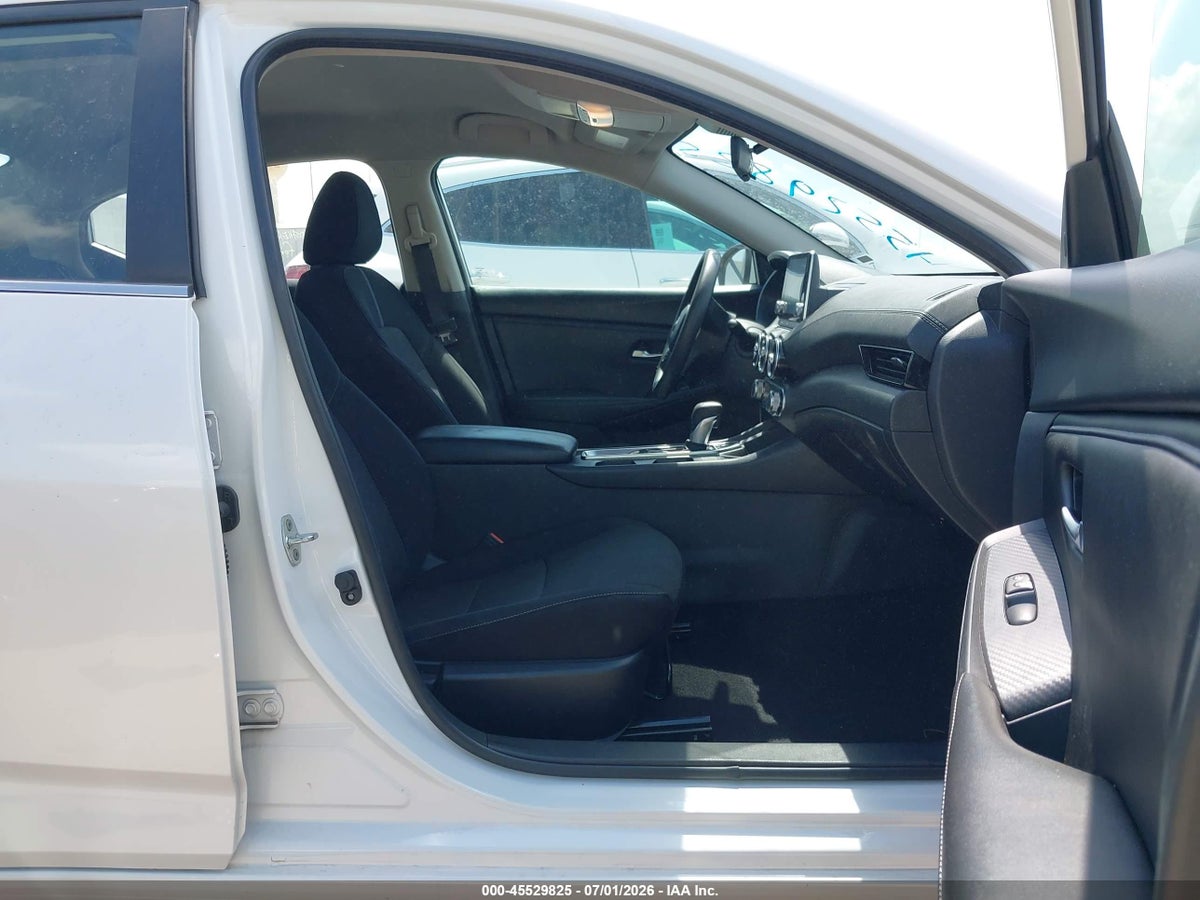 2024 NISSAN SENTRA SV XTRONIC CVT — снимка 5