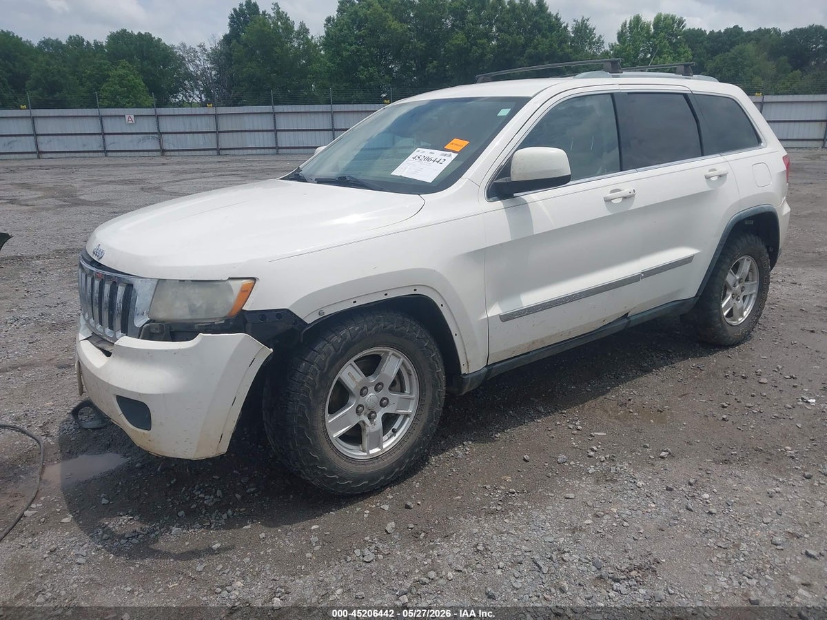 2011 JEEP GRAND CHEROKEE LAREDO — снимка 2