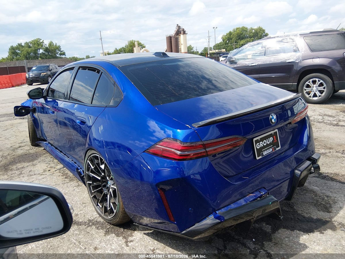 2025 BMW M5 — снимка 3