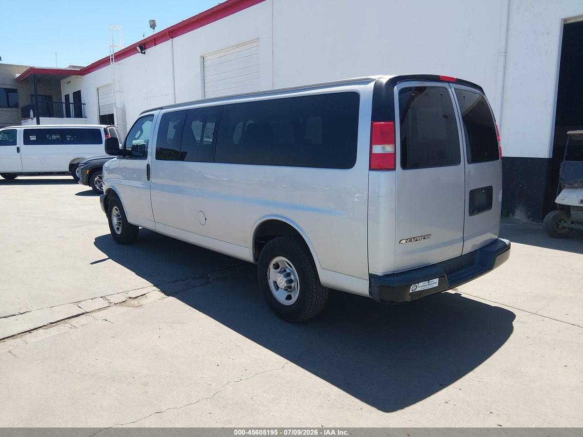 2018 CHEVROLET EXPRESS 3500 LS — снимка 3