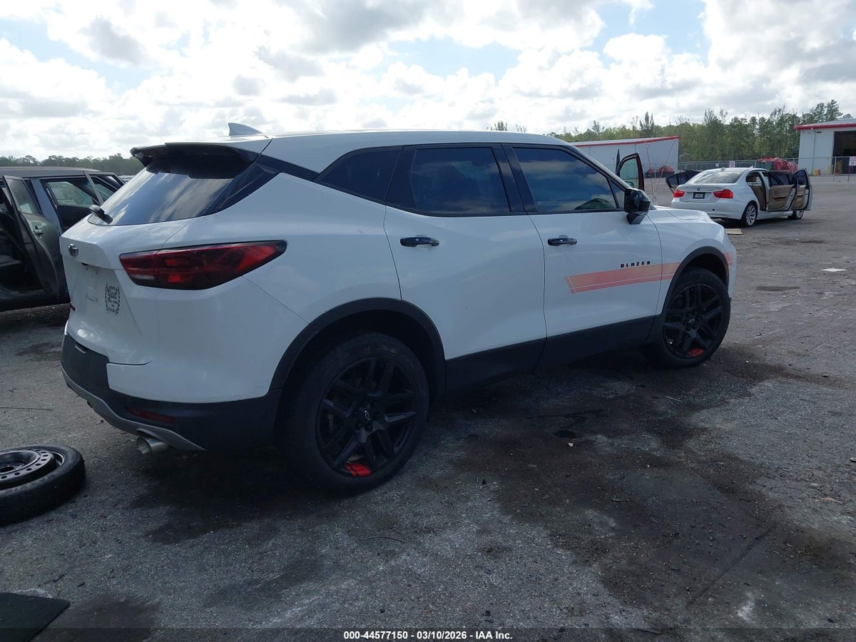 2023 CHEVROLET BLAZER FWD 2LT — снимка 4