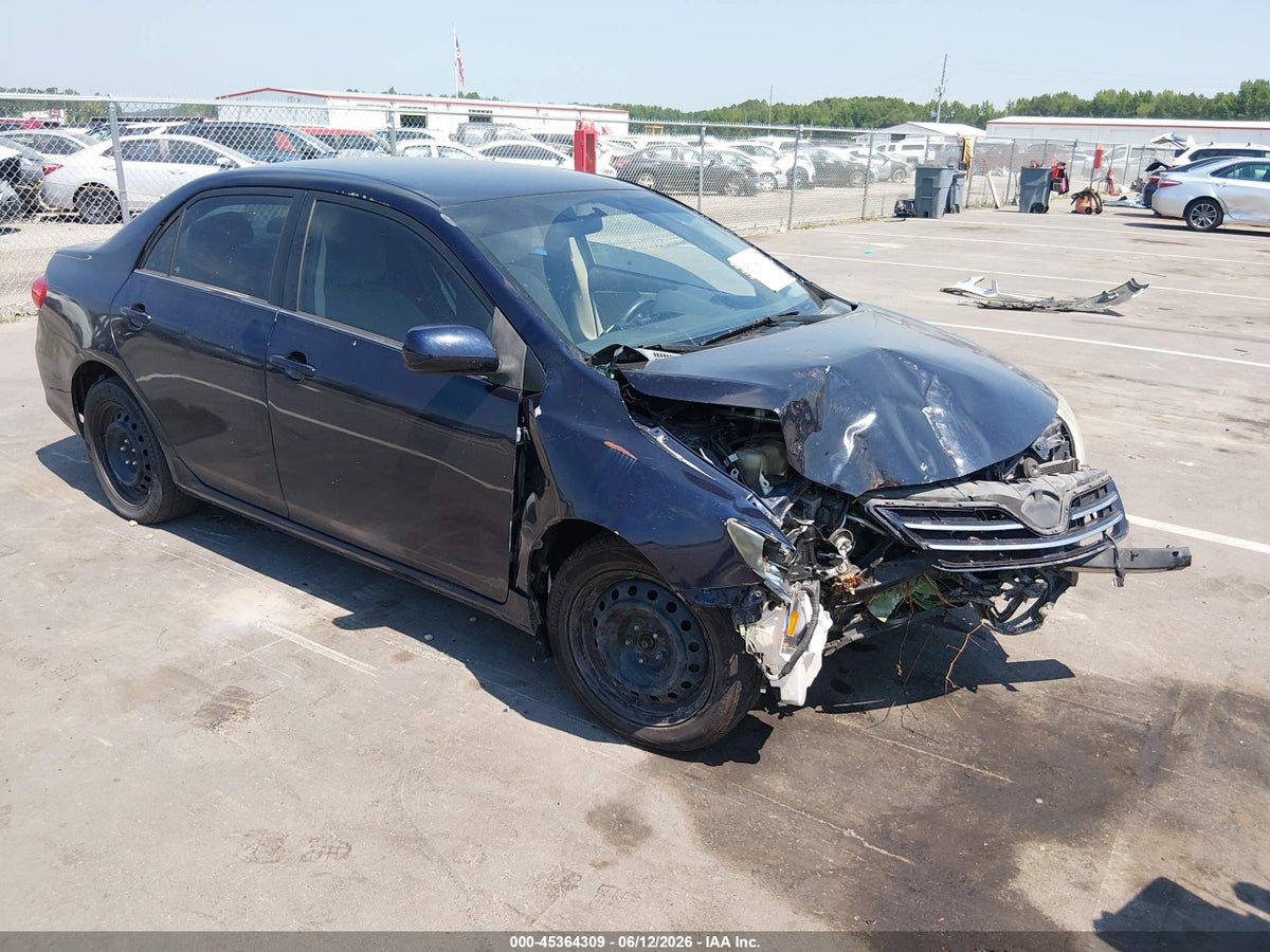 2013 TOYOTA COROLLA LE