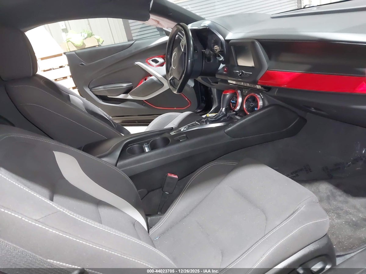 2018 CHEVROLET CAMARO 1LT — снимка 5