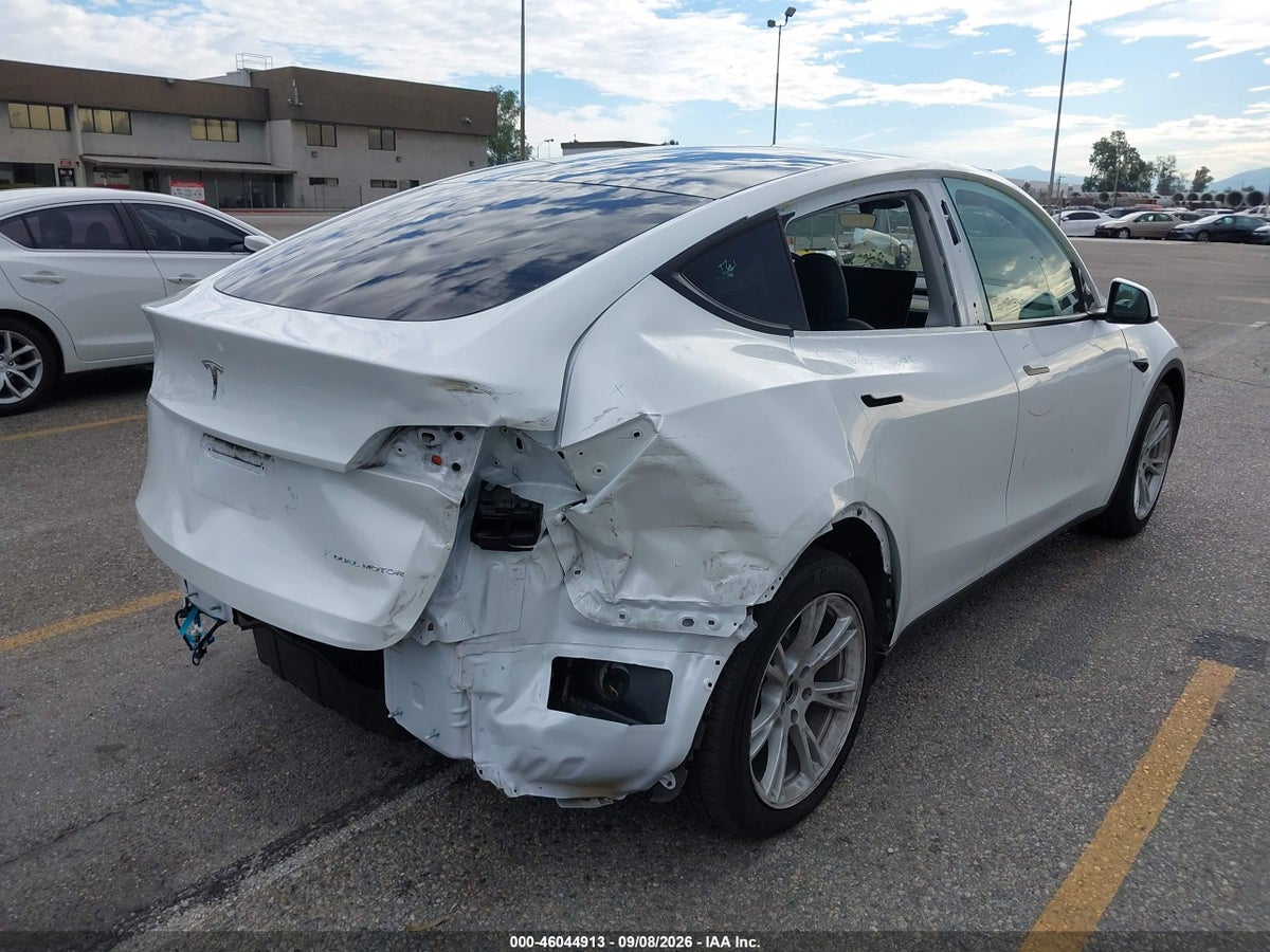 2023 TESLA MODEL Y AWD/LONG RANGE DUAL MOTOR ALL-WHEEL DRIVE — снимка 4