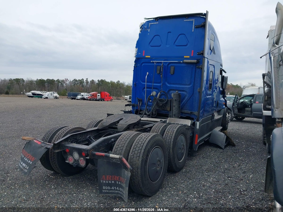 2017 FREIGHTLINER CASCADIA 125 — снимка 4