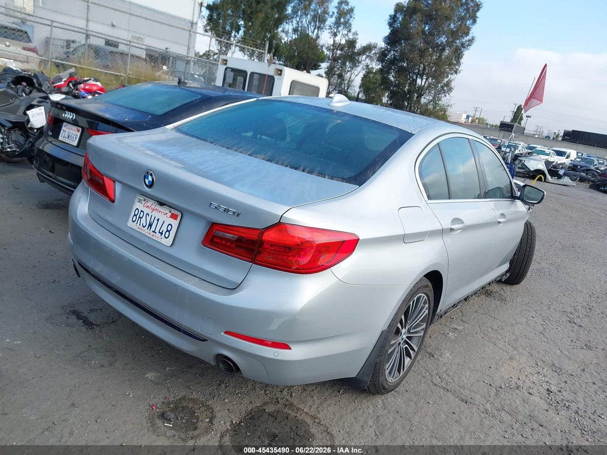 2019 BMW 530I — снимка 4