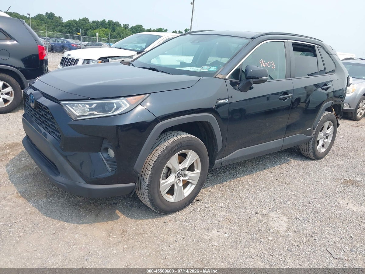 2021 TOYOTA RAV4 HYBRID XLE — снимка 2
