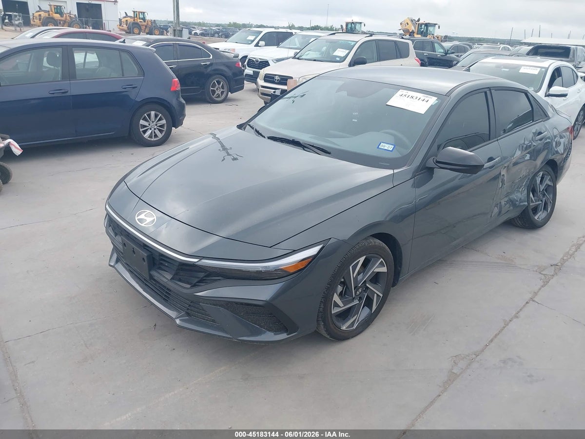 2025 HYUNDAI ELANTRA SEL SPORT — снимка 2