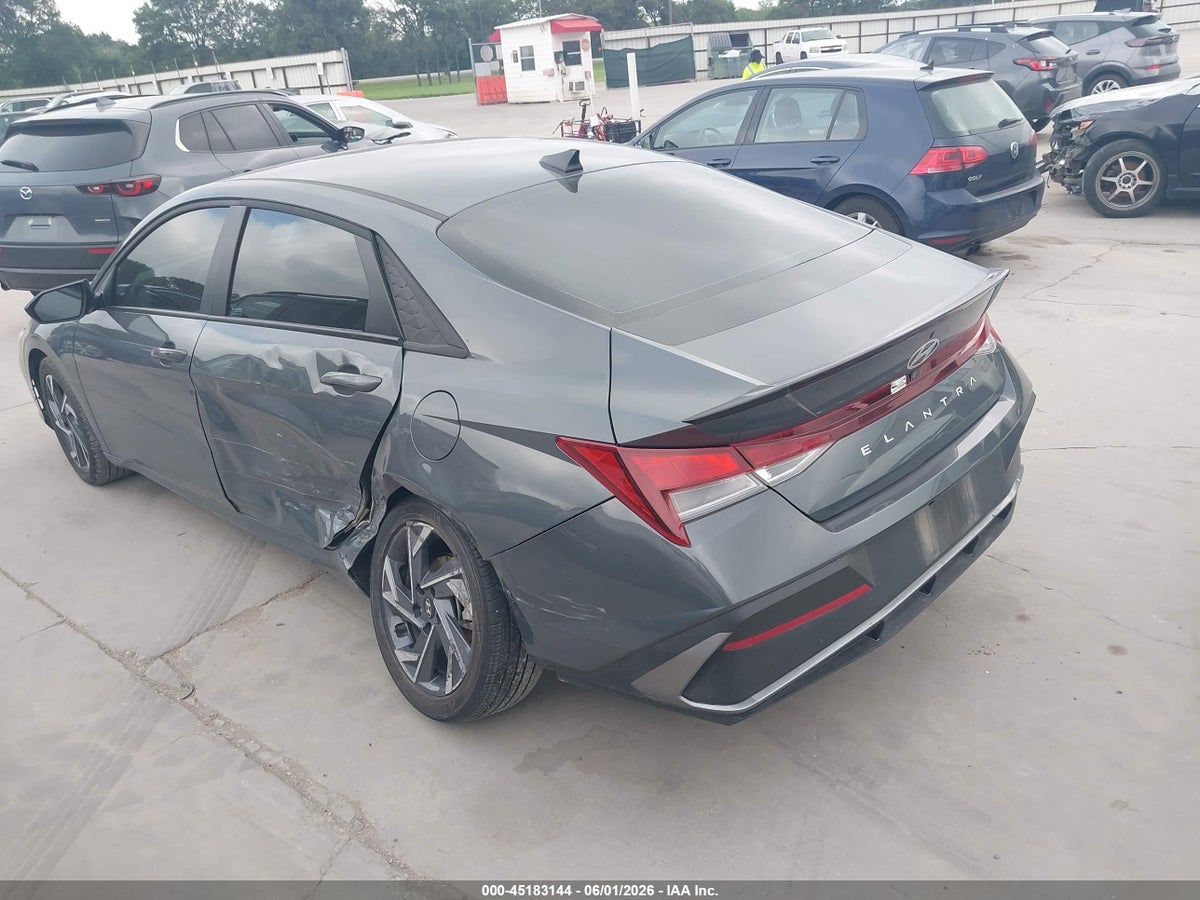 2025 HYUNDAI ELANTRA SEL SPORT — снимка 3