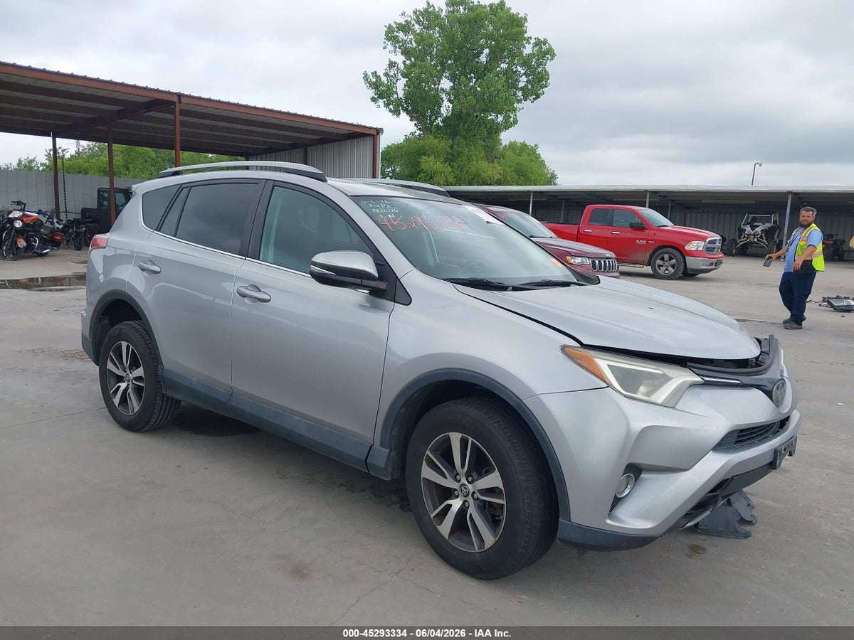 2017 TOYOTA RAV4 XLE
