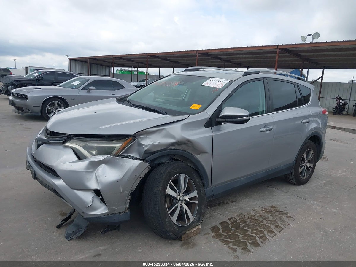 2017 TOYOTA RAV4 XLE — снимка 2