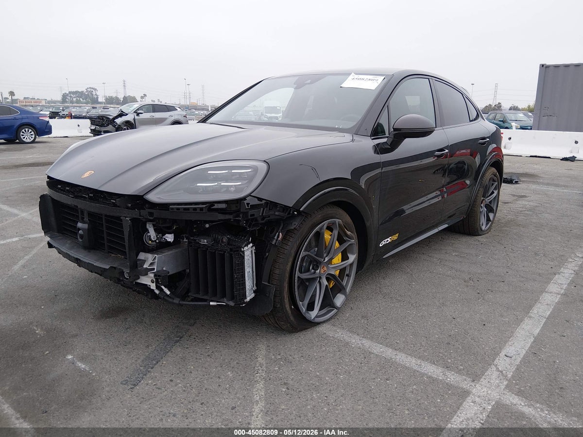 2026 PORSCHE CAYENNE COUPE GTS — снимка 2