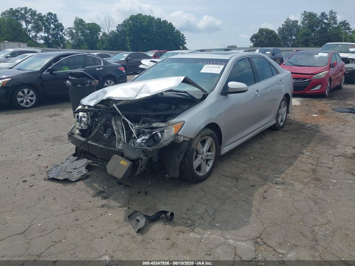 2012 TOYOTA CAMRY SE — снимка 2