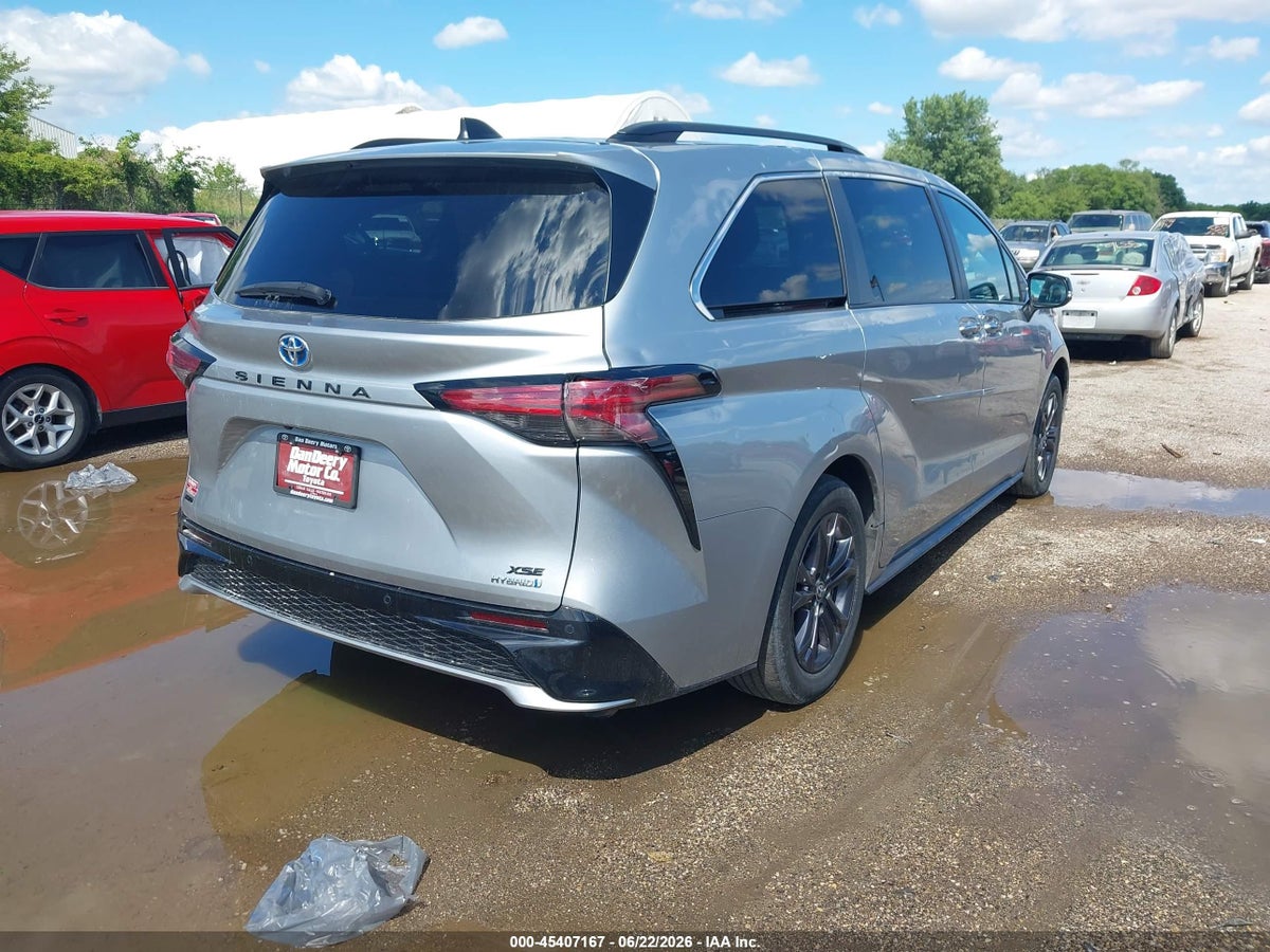 2024 TOYOTA SIENNA XSE — снимка 4