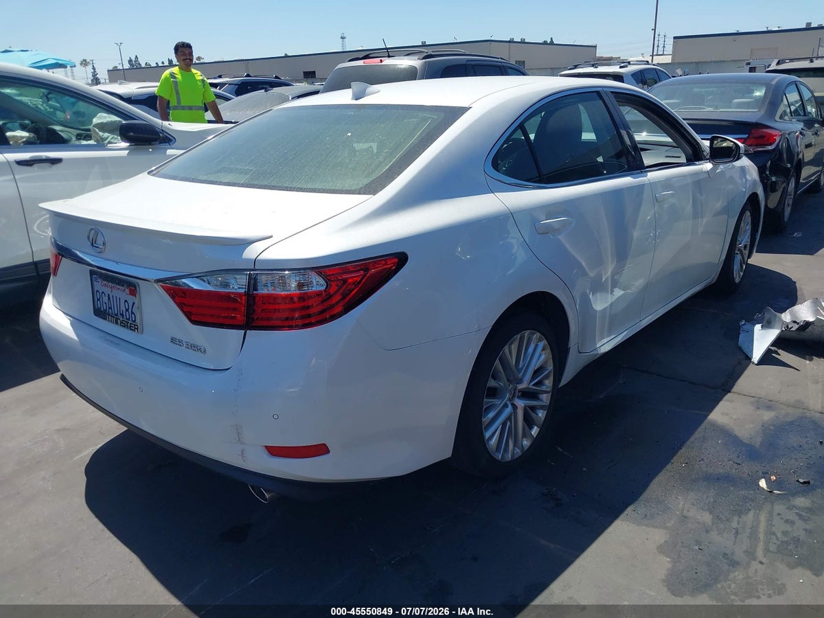 2015 LEXUS ES 350 — снимка 4
