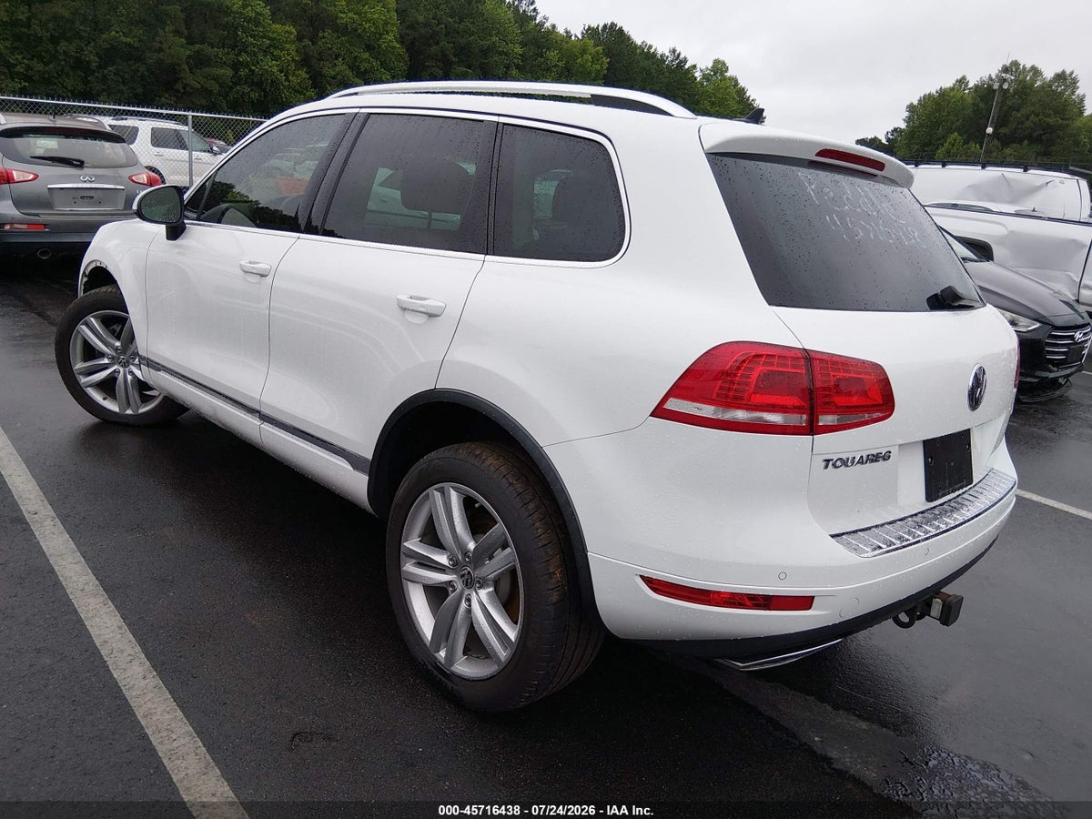 2014 VOLKSWAGEN TOUAREG TDI EXECUTIVE — снимка 3