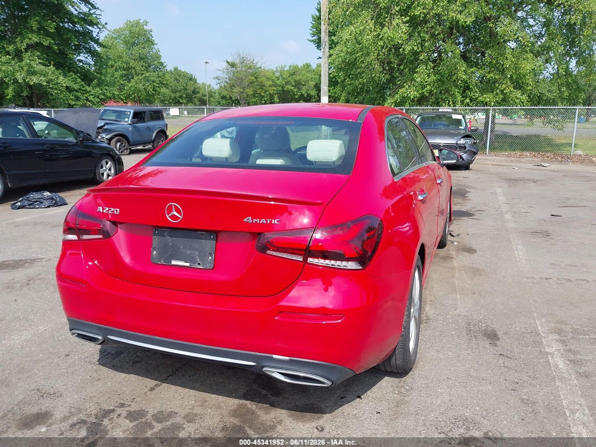 2019 MERCEDES-BENZ A 220 4MATIC — снимка 4