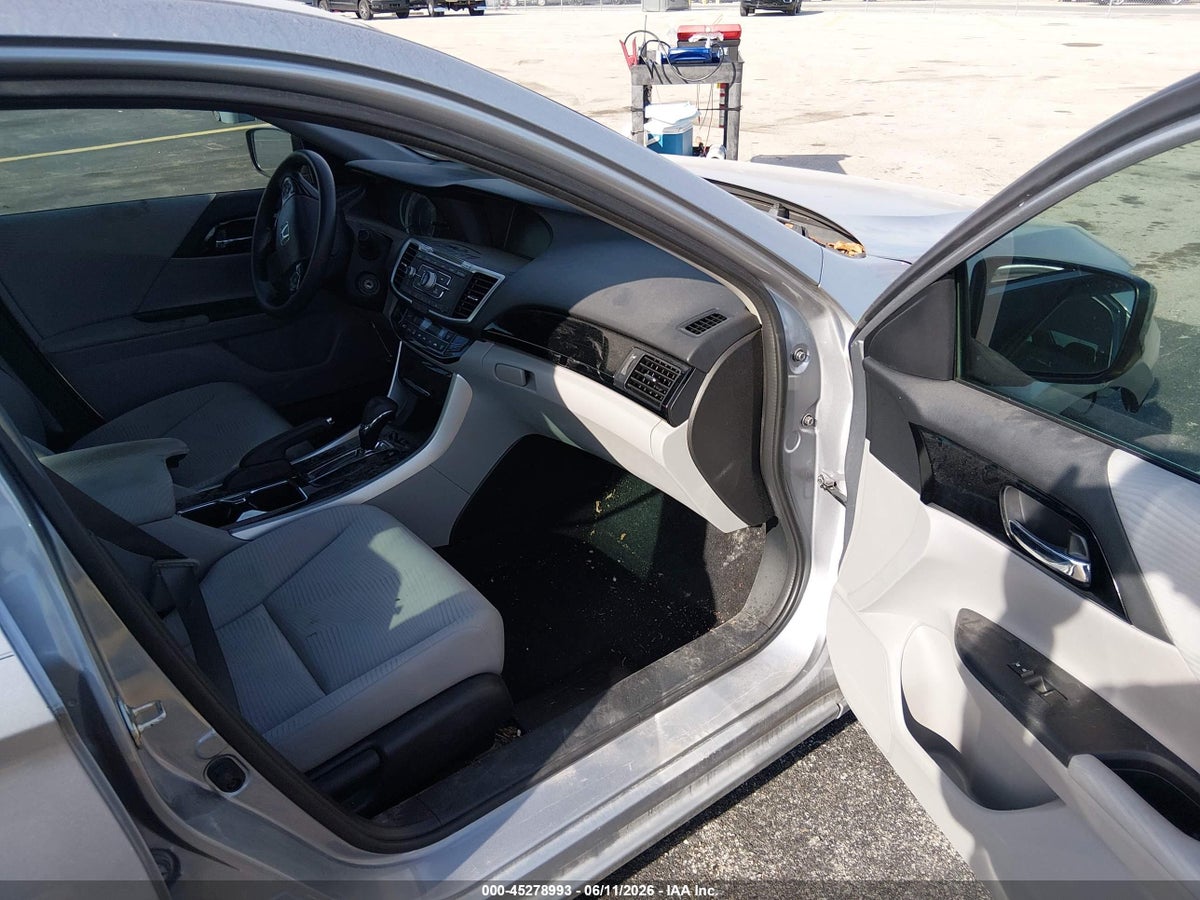 2017 HONDA ACCORD LX — снимка 5