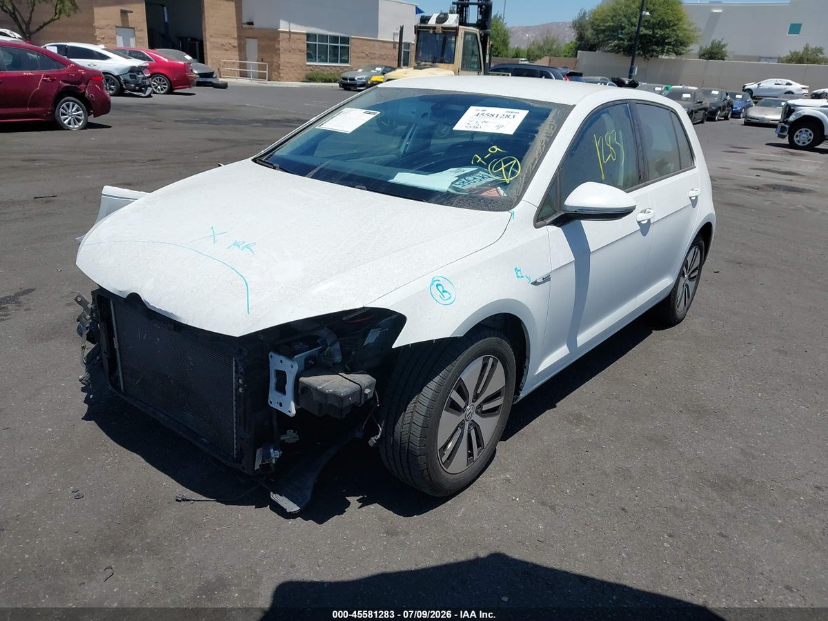 2016 VOLKSWAGEN E-GOLF SEL PREMIUM — снимка 2