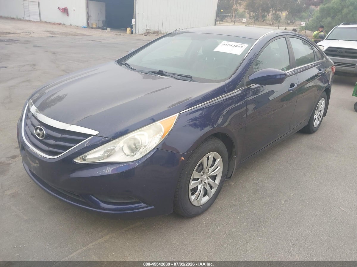 2013 HYUNDAI SONATA GLS — снимка 2